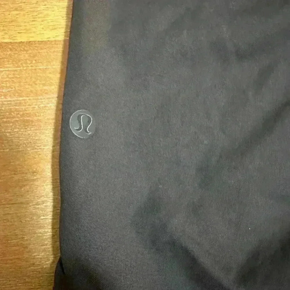 Lululemon commission Short - Picture 7 of 8